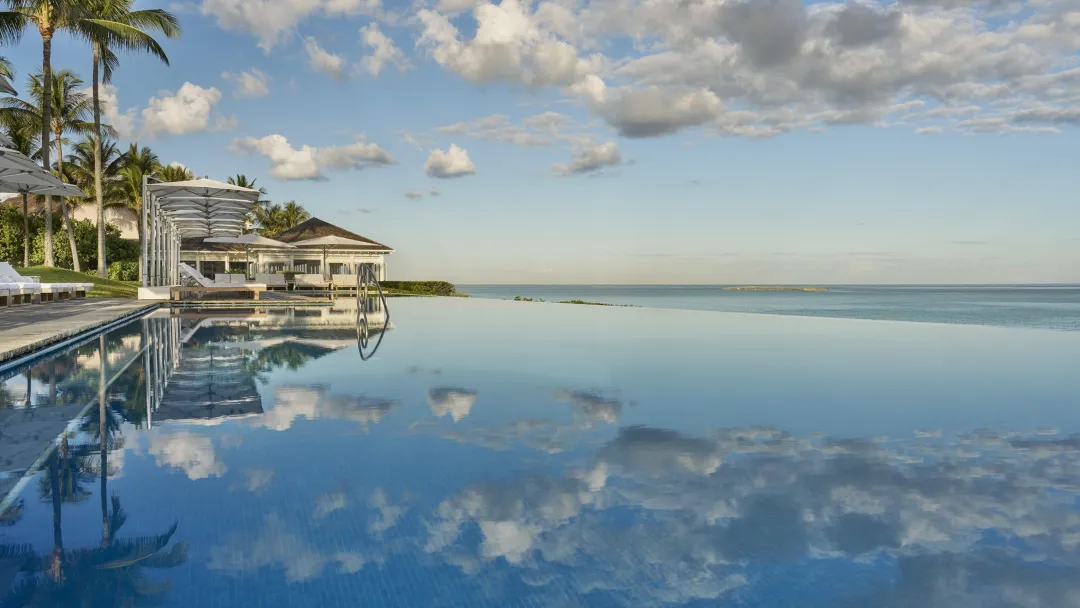 Ocean Club Four Seasons Bahamas - Infinity Pool