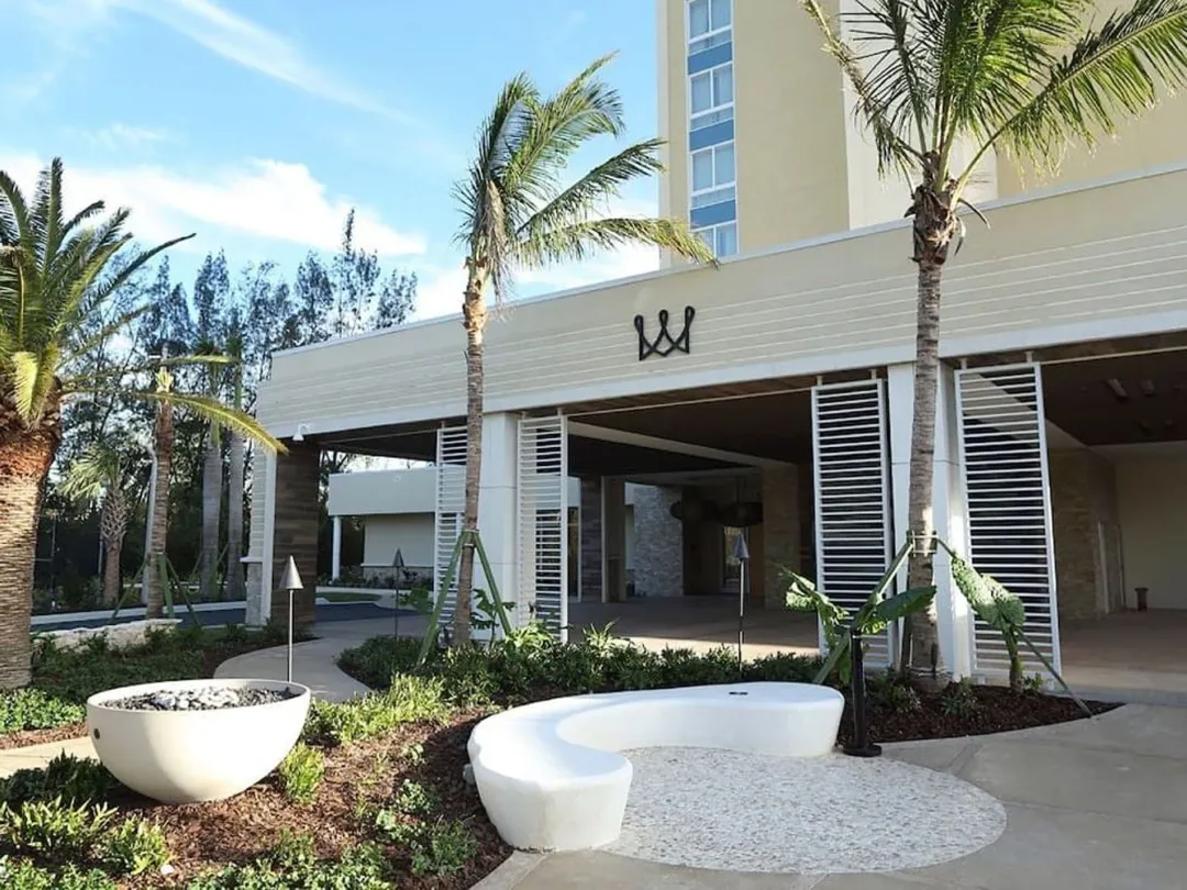 Warwick Paradise Island - Entrance