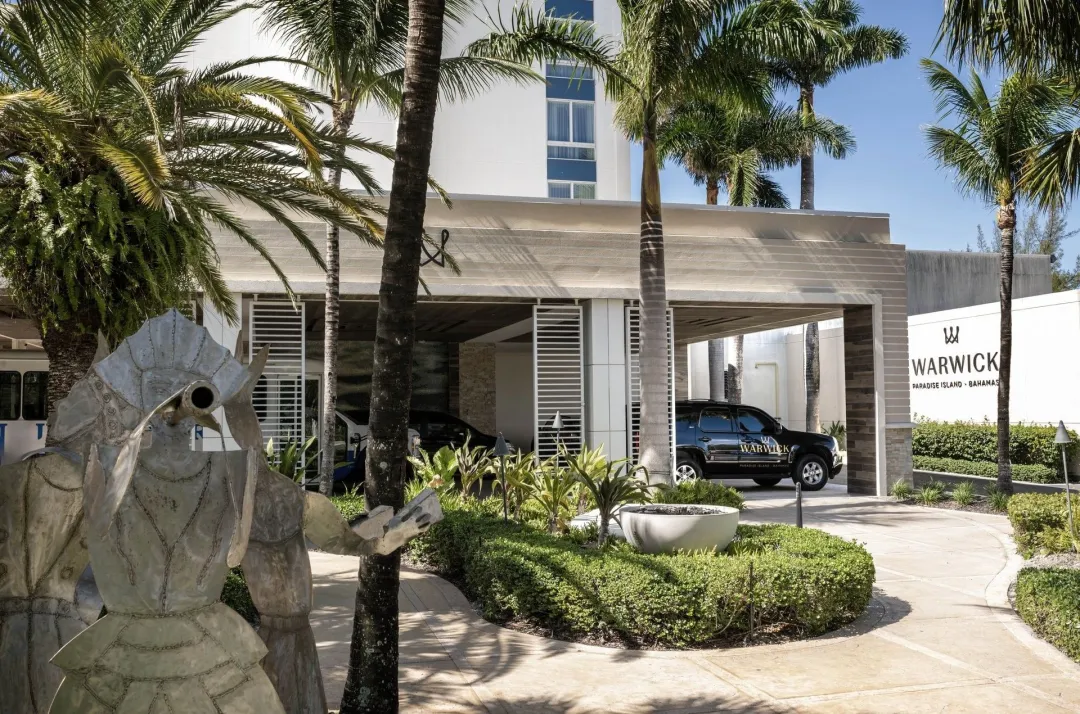 Warwick Paradise Island - Entrance Full View