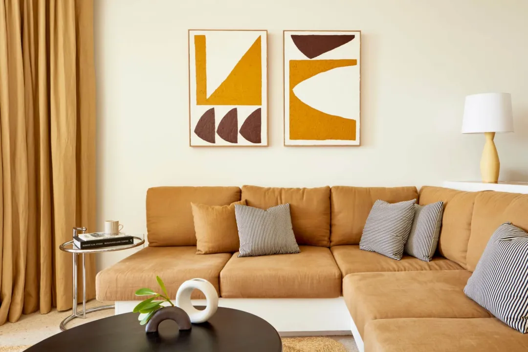 The-Palm-Heights-One-Bedroom-Oceanview-Suite-Sofa