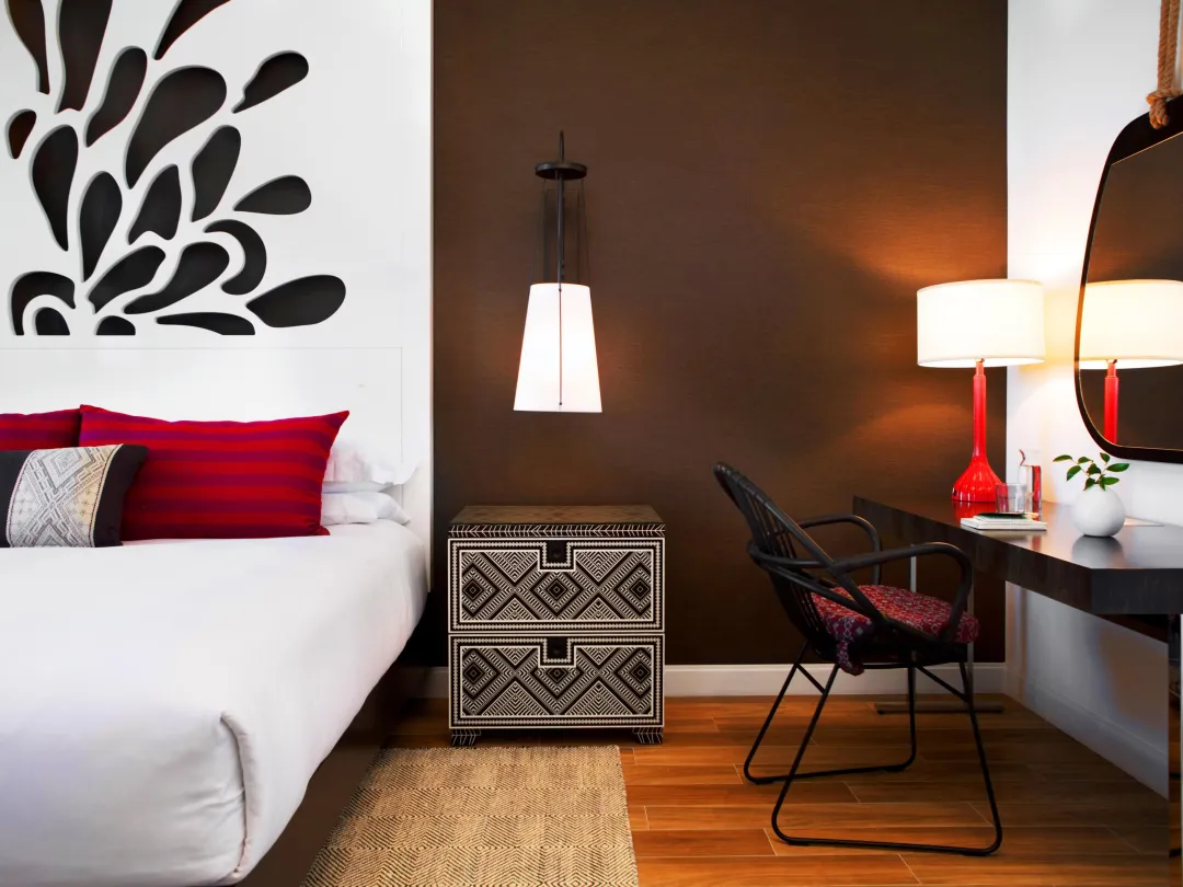 Kimpton-Seafire-Yacht-Club-View-Furniture