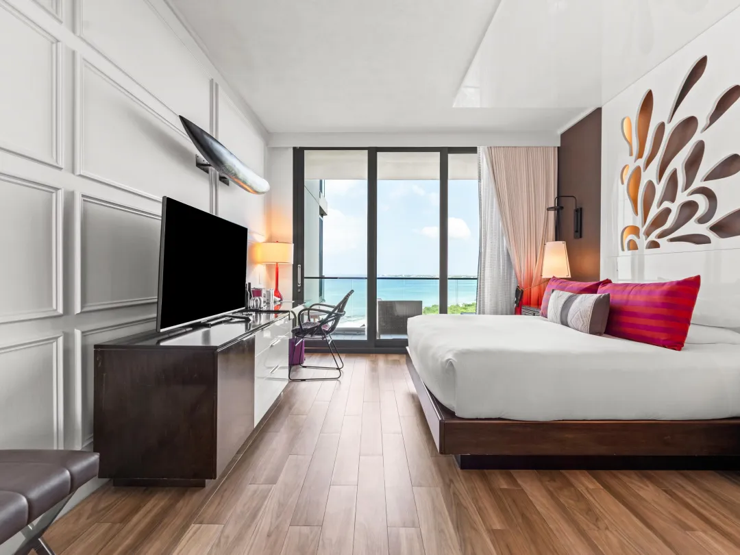 Kimpton-Seafire-One-Bedroom-Premium-Ocean-View-King-Room-Detail
