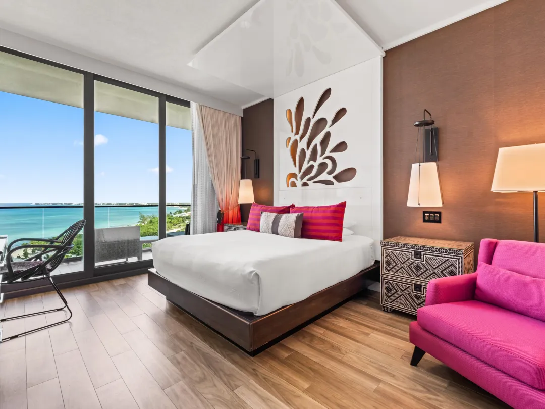 Kimpton-Seafire-One-Bedroom-Premium-Ocean-View-Furniture