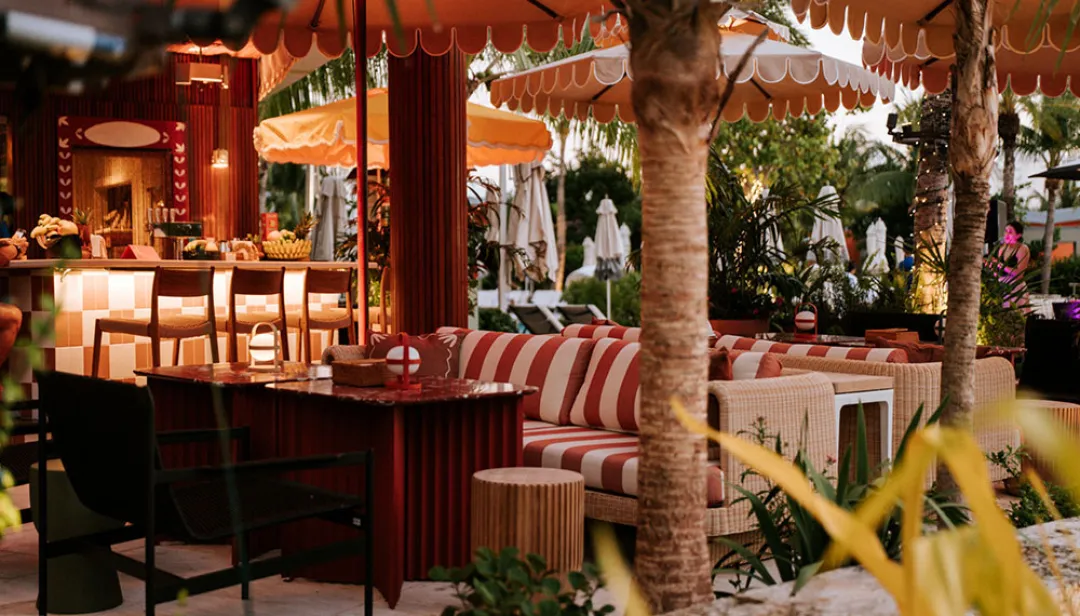 Kimpton-Seafire-Nana-Cabana