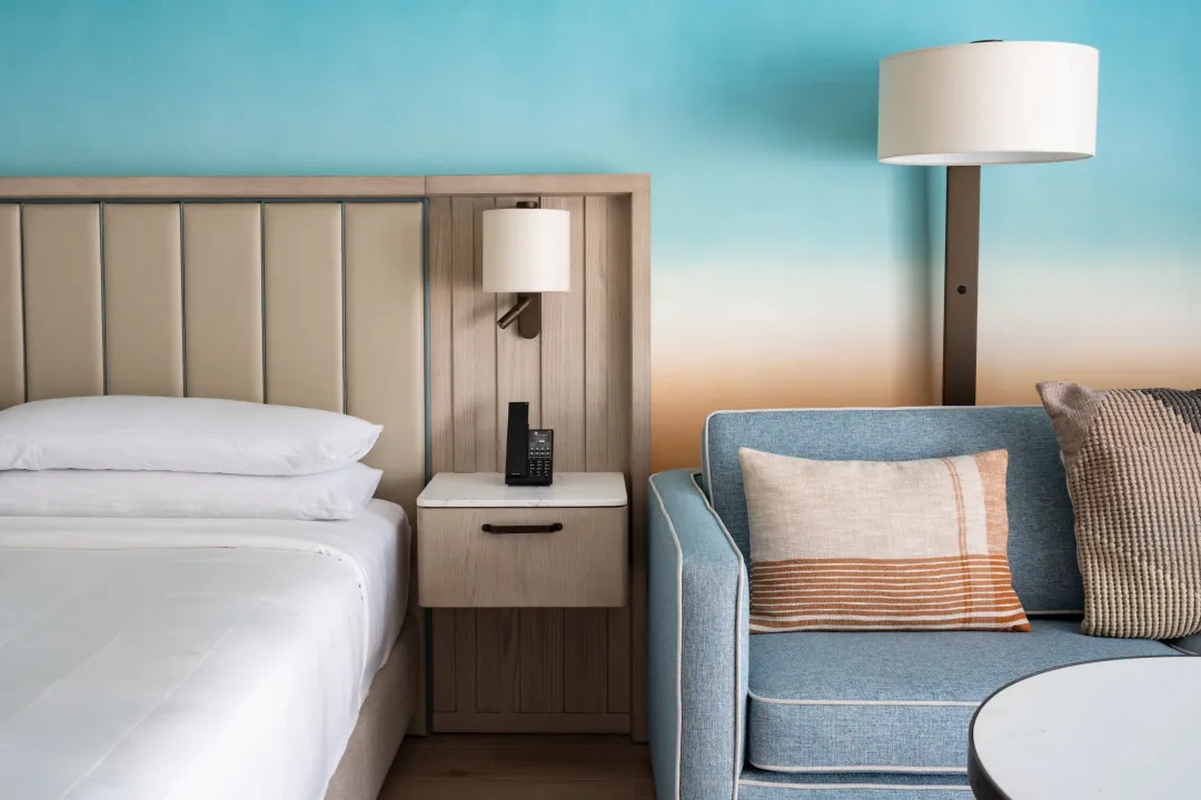Grand-Cayman-Marriott-Resort-Guest-Room-Detail
