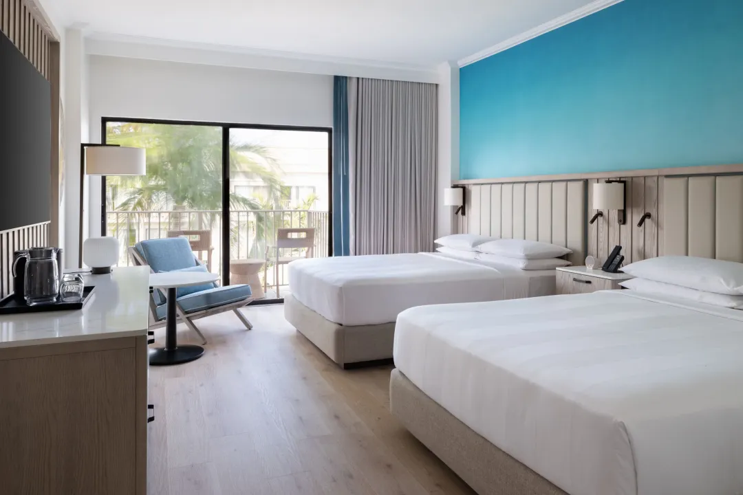 Grand-Cayman-Marriott-Resort-Courtyard-View-Room-Two-Queen-Beds