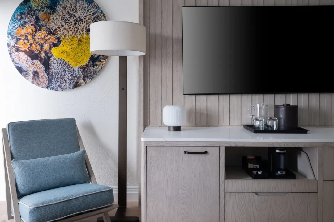 Grand-Cayman-Marriott-Resort-Guest-Room-Amenities