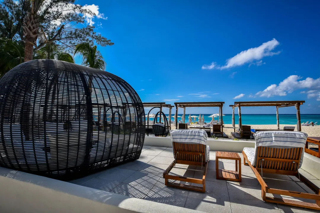 The-Westin-Grand-Cayman-Beach-Beds