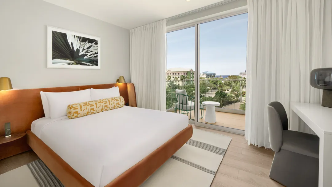 ONE GT - Dawn Suite - Queen -Queen Bed