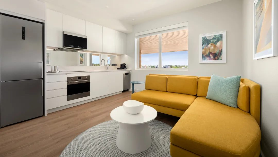 ONE GT - Dawn Suite - Queen - Living Room