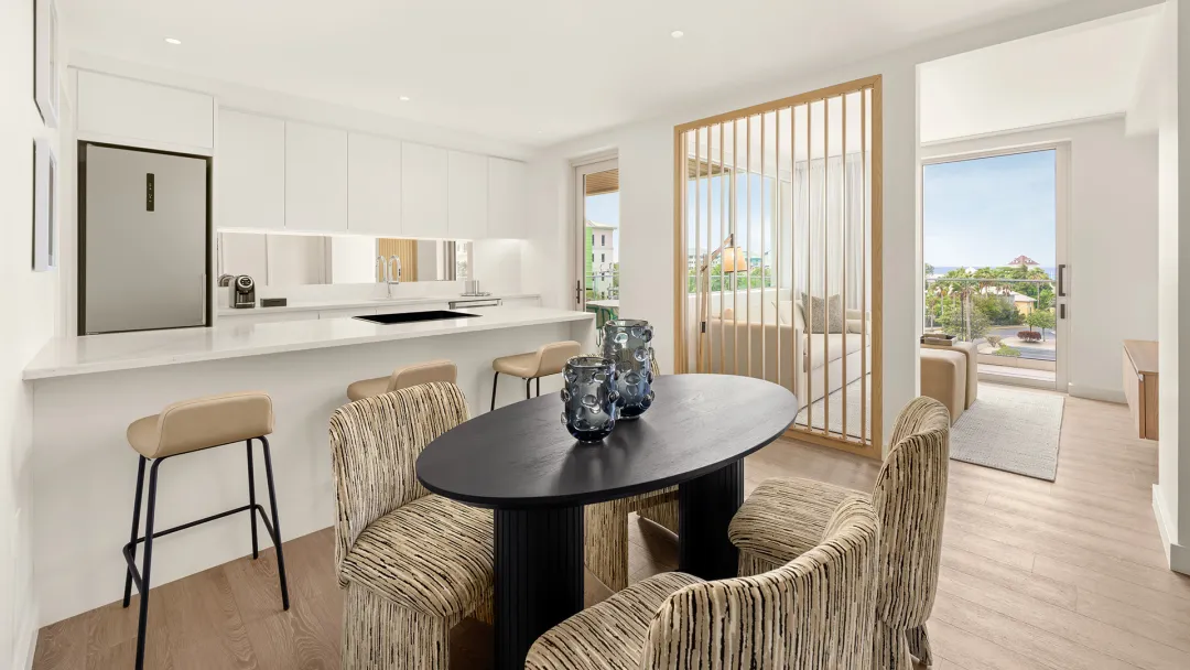 ONE GT - Spring Suite - Dining Area