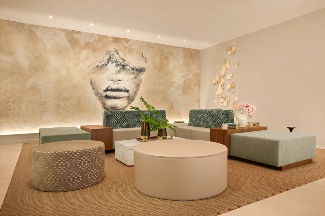 ONE-GT-One-Lobby-DEco