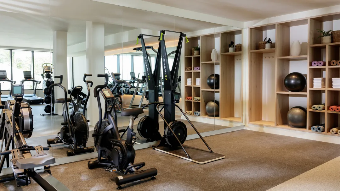Hotel-Indigo-Grand-Cayman-Gym