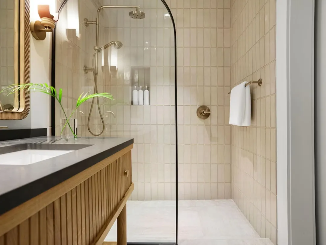 Hotel-Indigo-Standard-Room-Bathroom (1)