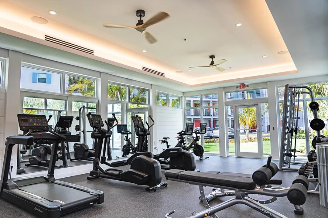 Sunshine Hotel and Suites -Gym