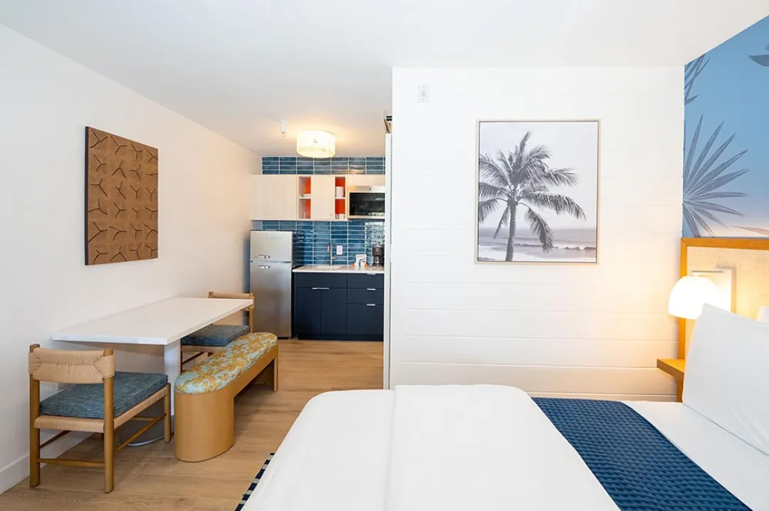 Sunsine Hotel and Suites - Deluxe Suite - Detail