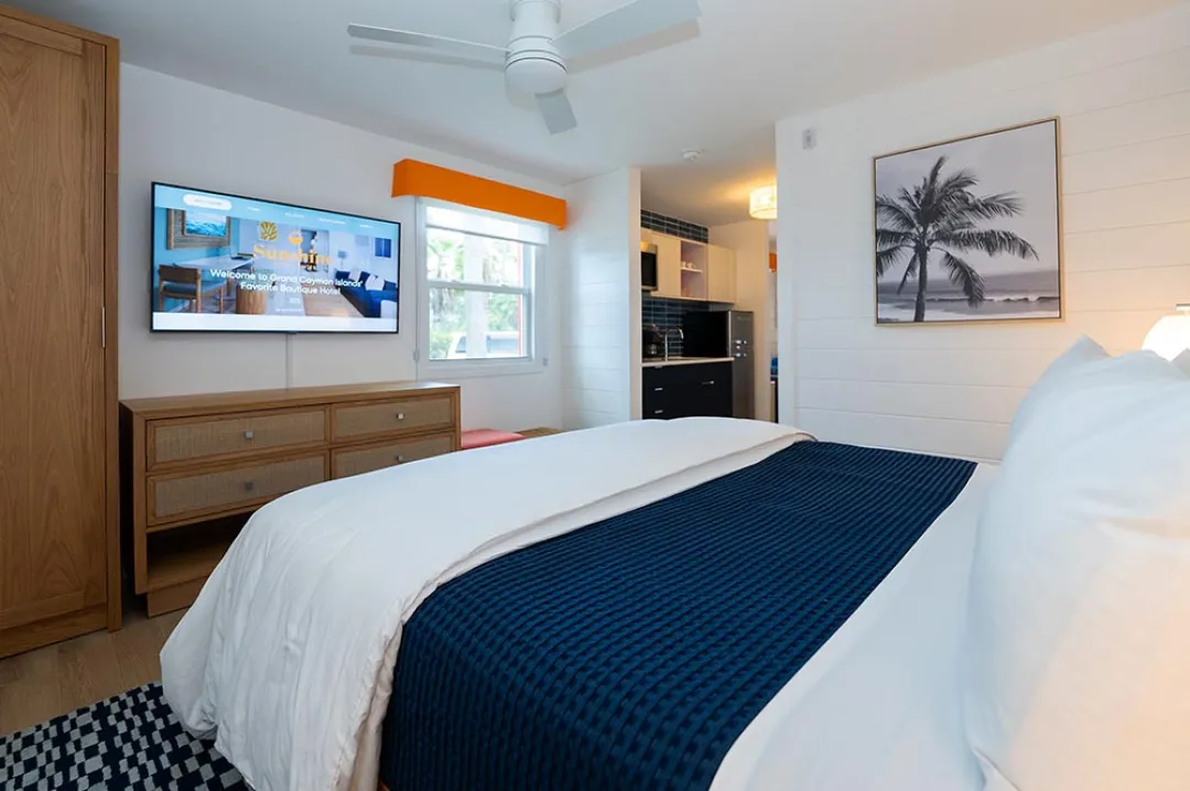 Sunsine Hotel and Suites - One Bedroom Suite - King Bed