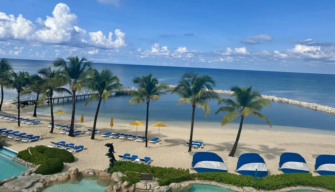 The-Reef-Beach-Resort-Beachfront-View