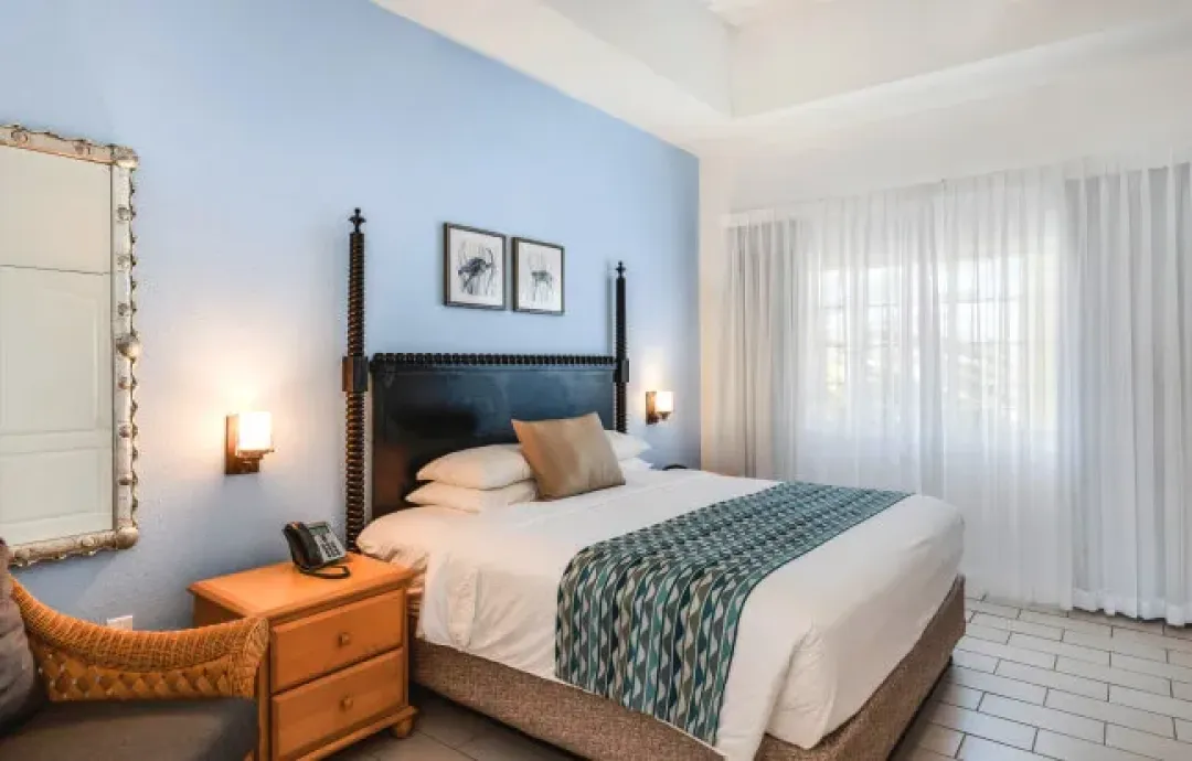 The-Reef-Beach-Resort-Condo-King-Bed