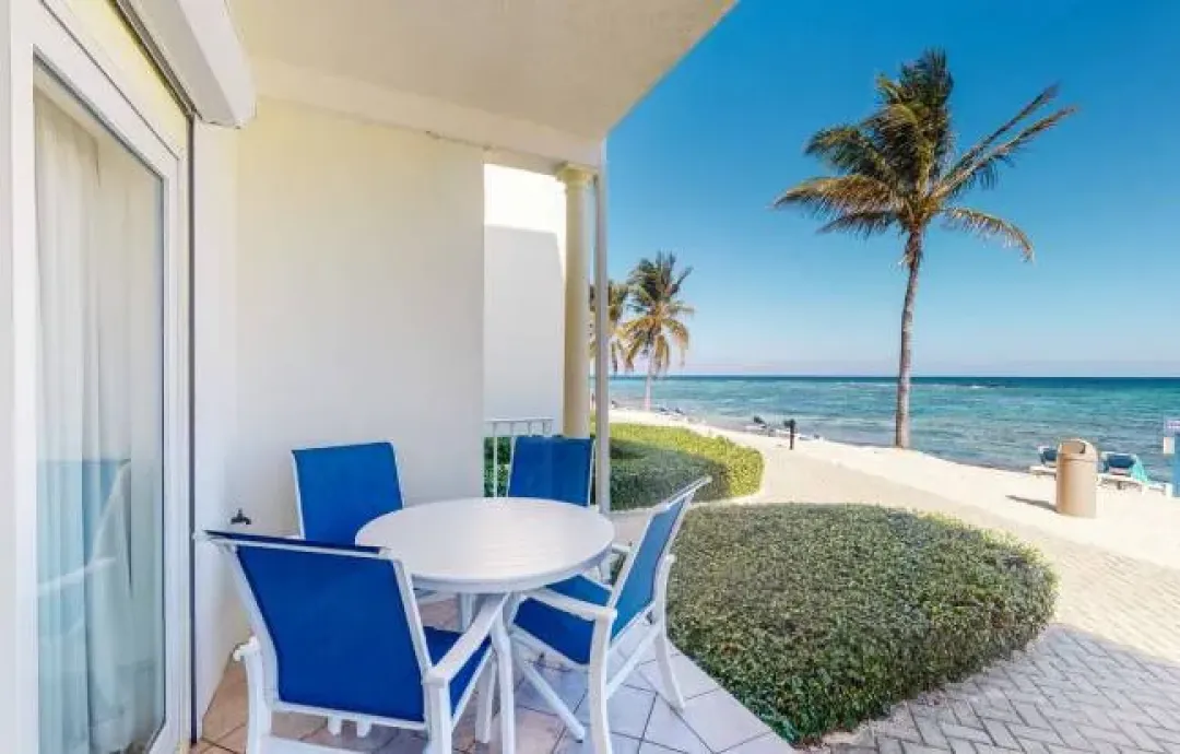 The-Reef-Beach-Resort-Condo-Patio