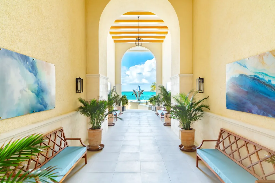 Windsong-Turks-and-Caicos-Courtyard