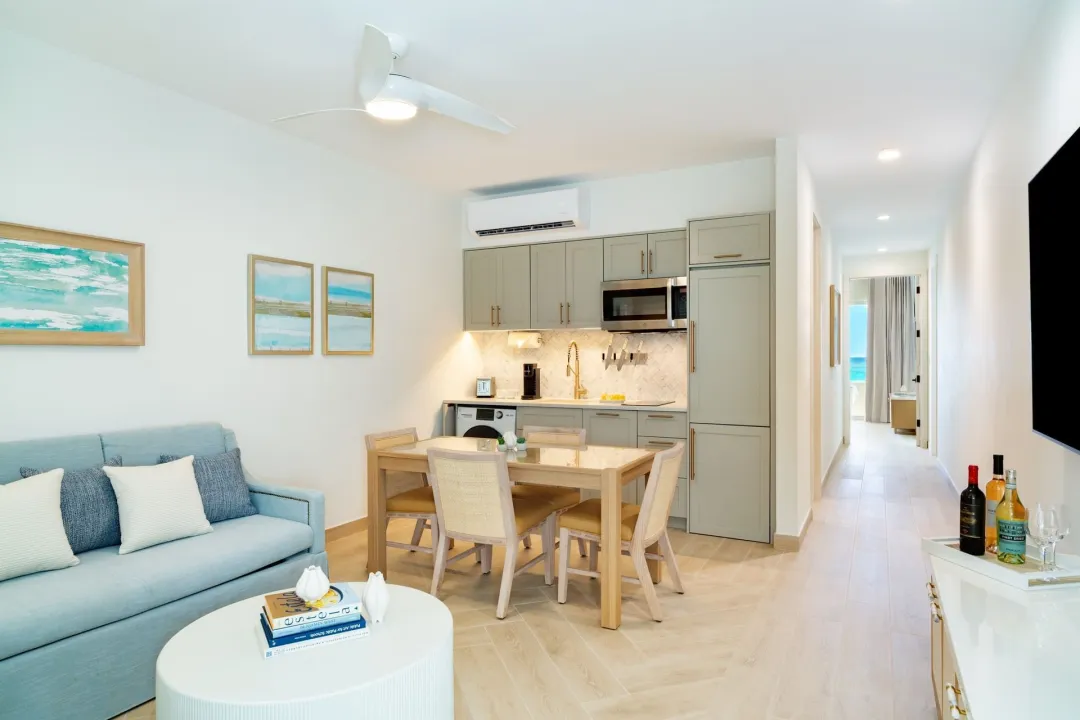 Windsong-Turks-and-Caicos-Beachfront-Pool-Junior-Suite-Dining-Area