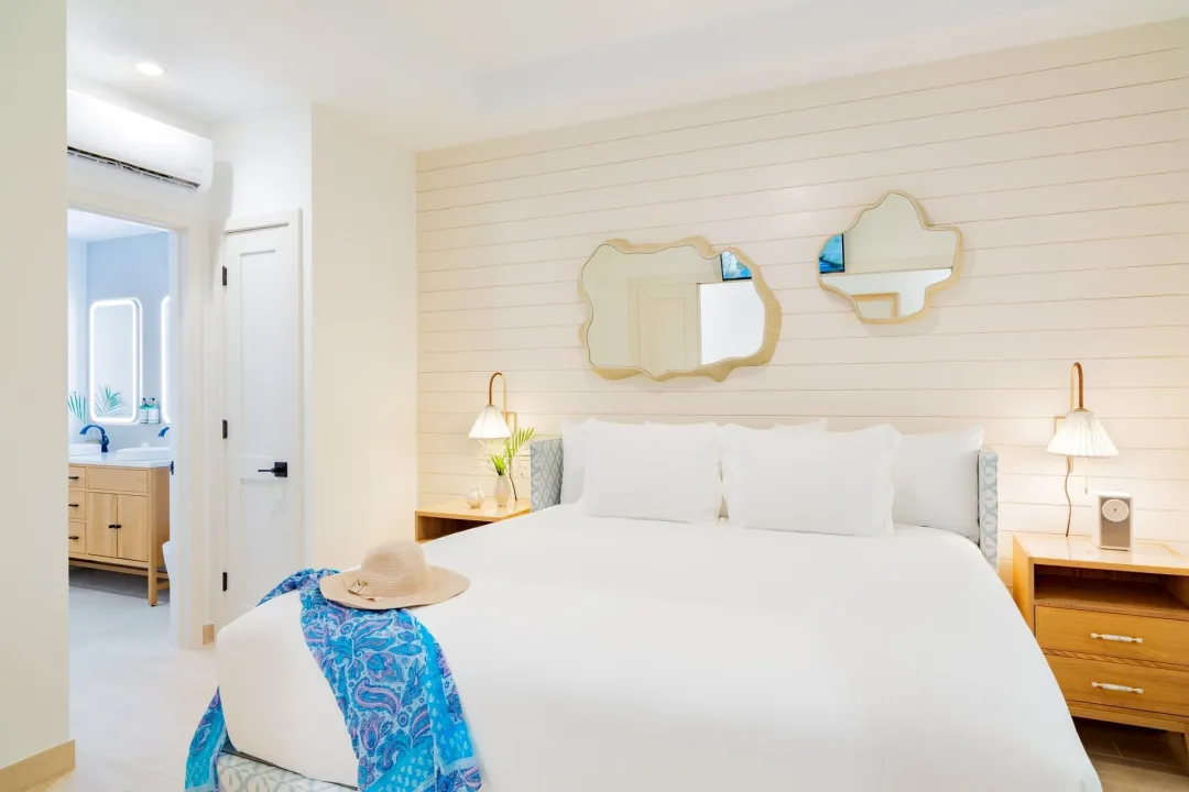 Windsong-Turks-and-Caicos-Beachfront-Pool-Junior-Suite-Second-Room-