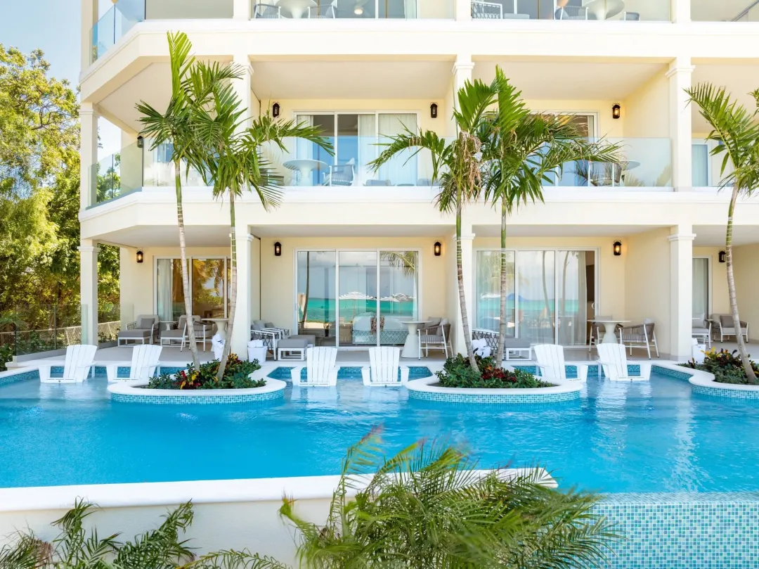 Windsong-Turks-and-Caicos-Beachfront-Pool-Junior-Suite-Rooms-with-Direct-Pool-Access