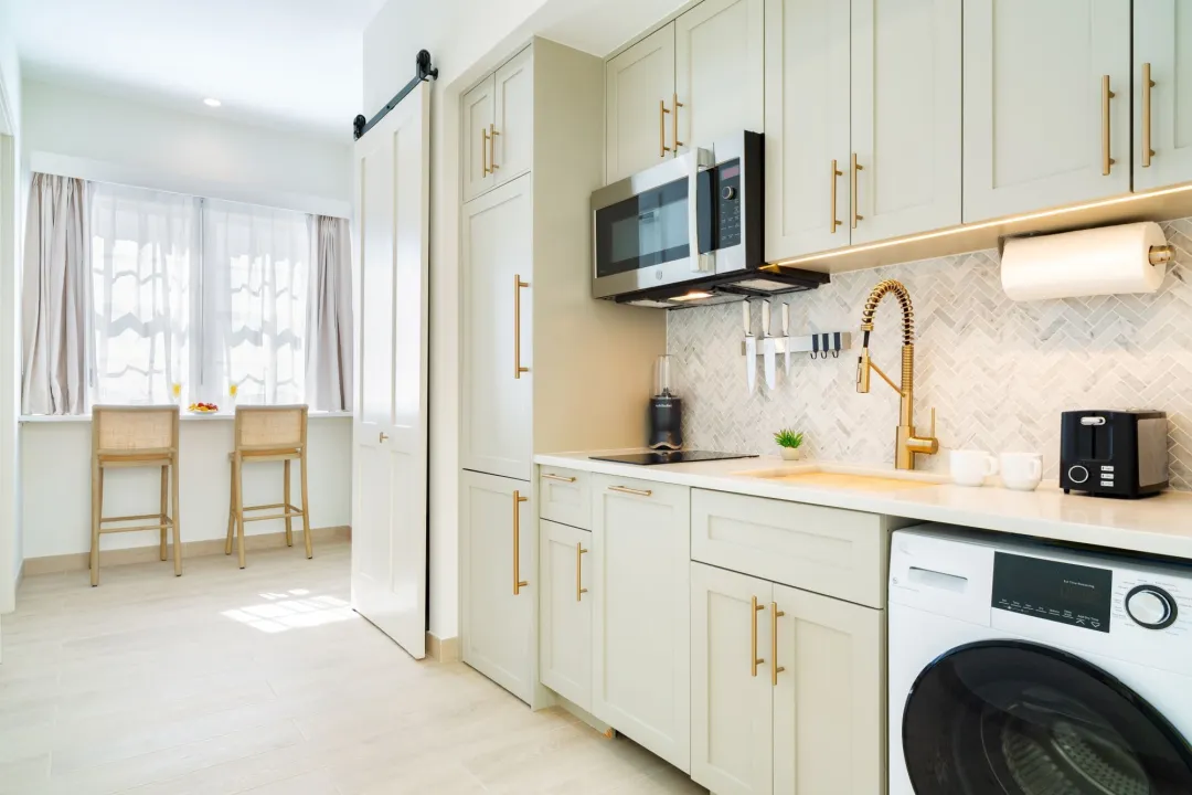 Windsong-Turks-and-Caicos-Luxe-Studio-Kitchen