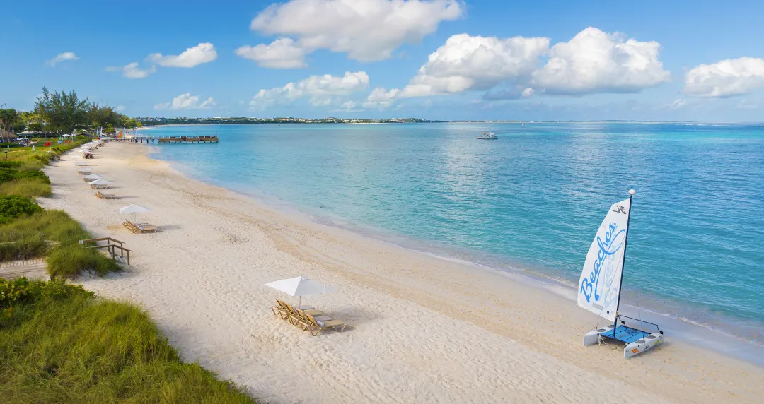 Turks-and-Caicos-Beaches-Turks-and-Caicos-Beachfrtont-Dining