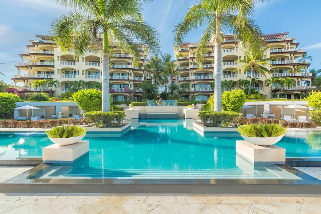 Grace-Bay-Club-Hotel-Exterior