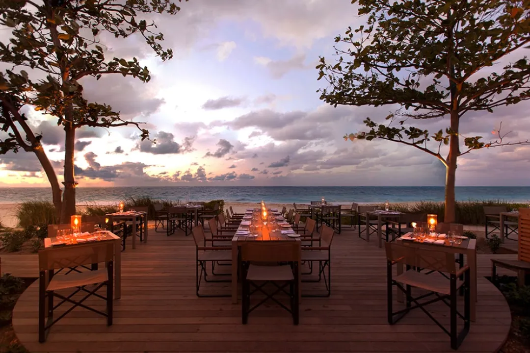 Grace-Bay-Club-Infinity-Restaurant-at-Dusek