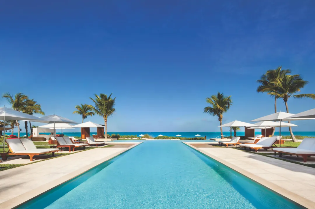 Grace-Bay-Club-Main-Pool