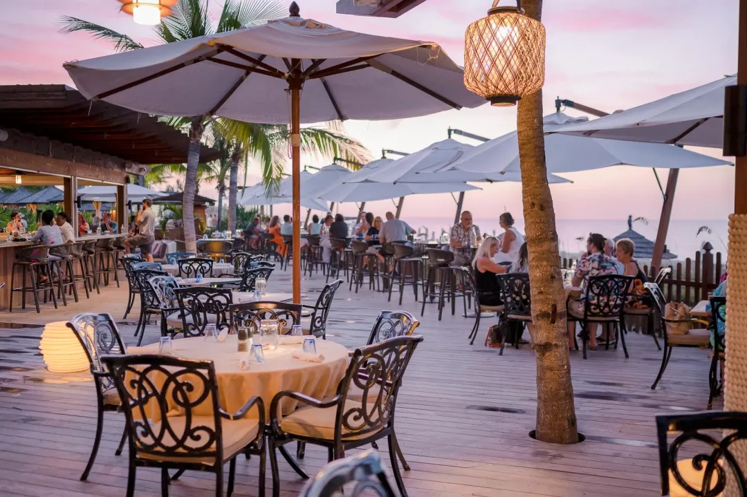 Seven-Stars-Resort-and-Spa-The-Deck