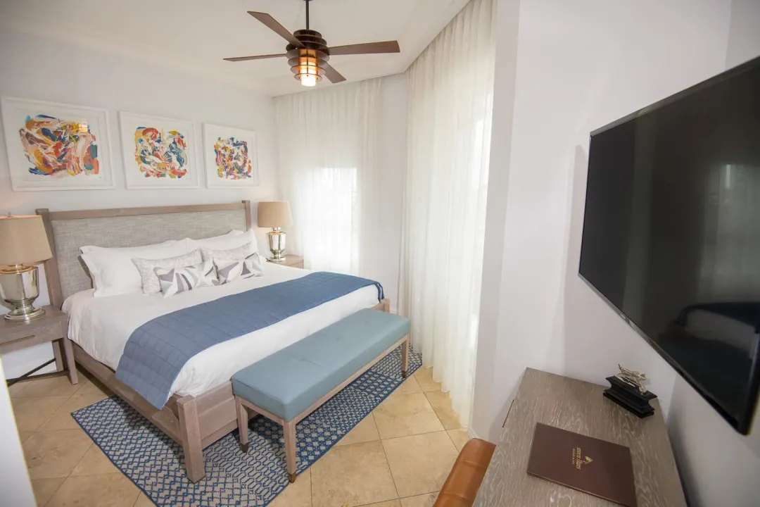 Seven-Stars-Resort-and-Spa-One-Bedroom-Island-Suite-King-Bed
