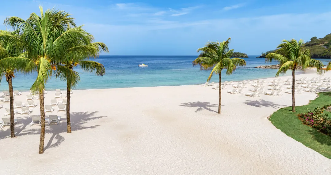 Sandals-Saint-Vincent-and-The-Grenadines-Beachfront