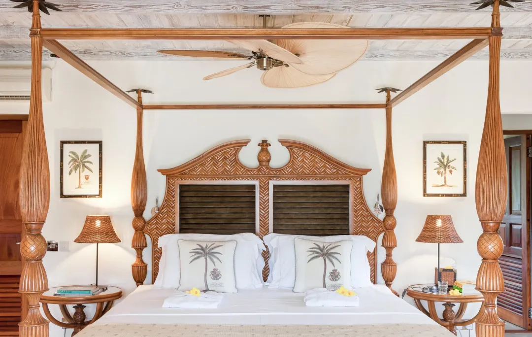 Bequia-Beach-Hotel-Junior-Suite-Bed-Detail