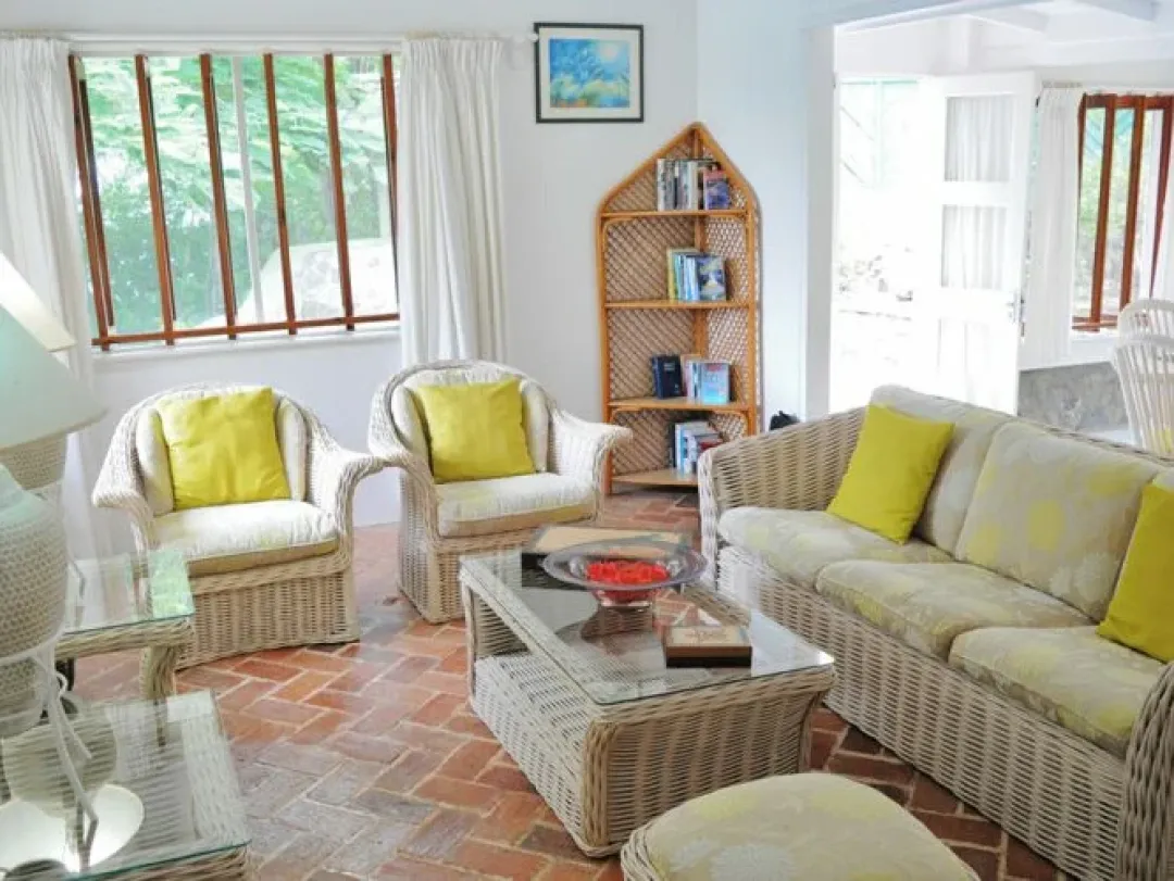 Young-Island-Duvernette-Suite-Living-Room