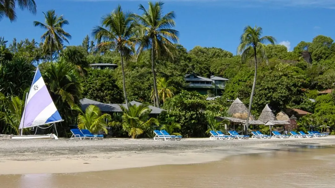 Young-Island-Beach-Area