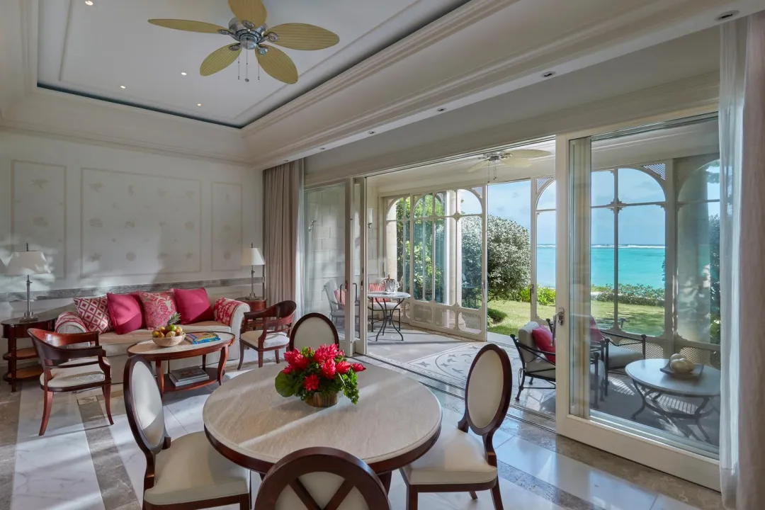 Mandarin-Oriental-Canouan-Beachfront-Suite