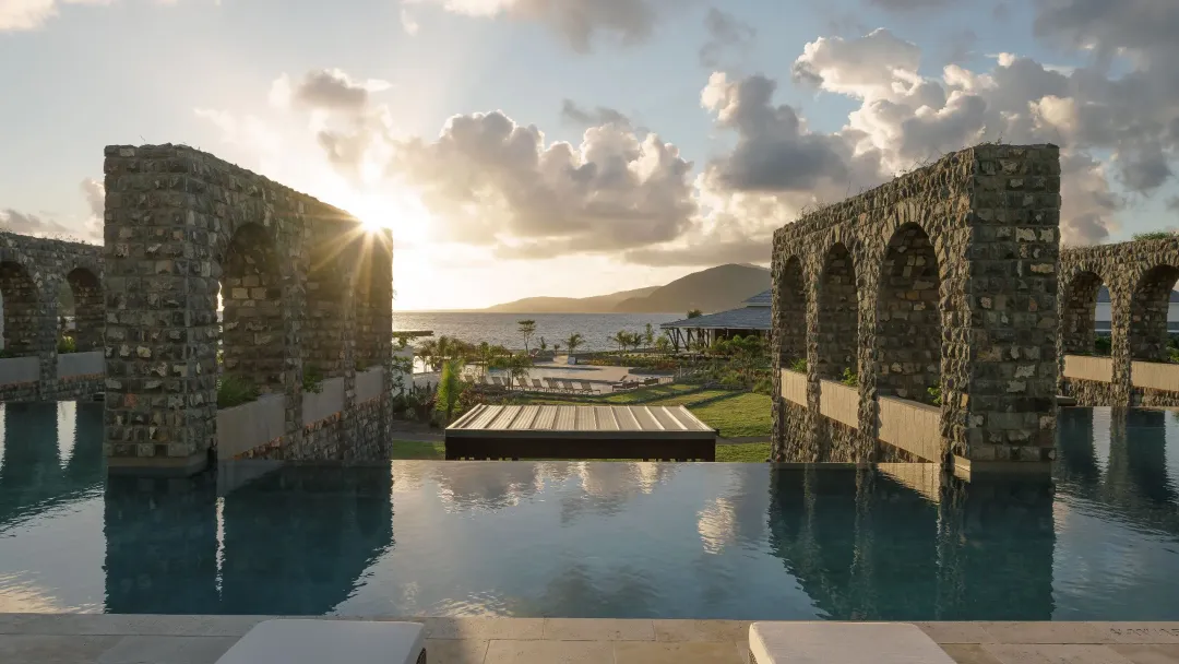 Park-Hyatt-St.-Kitts-Infinity-Pool