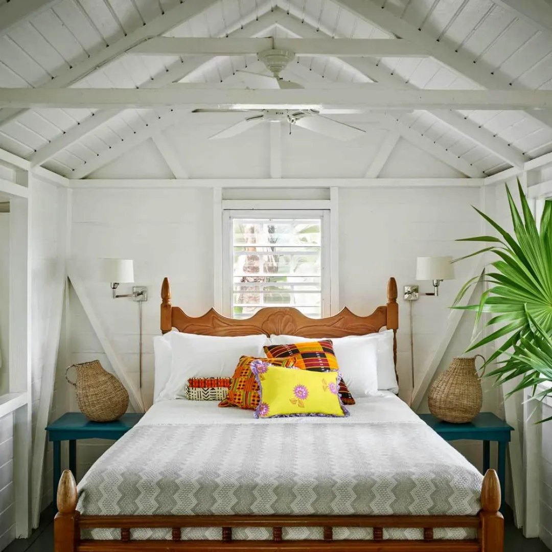 Golden-Rock-Inn-Garden-Rock-King-Bed