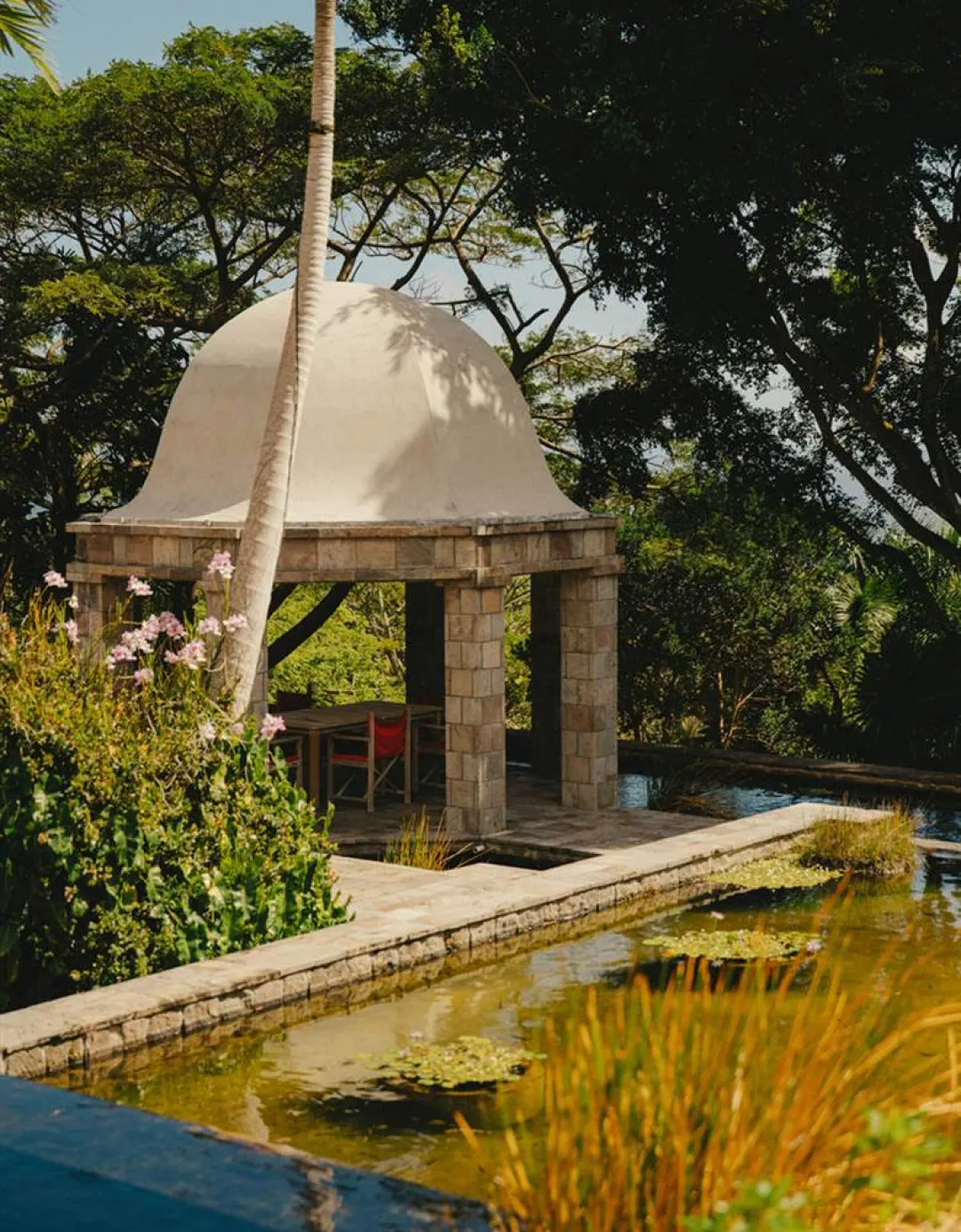 Golden-Rock-Inn-Rock-Restaurant