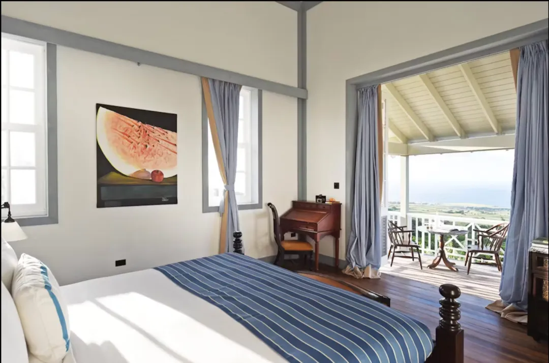 Belle Mont Sanctuary Resort - Luxury Three Bedroom Villa with Pool -  Main Bedroom