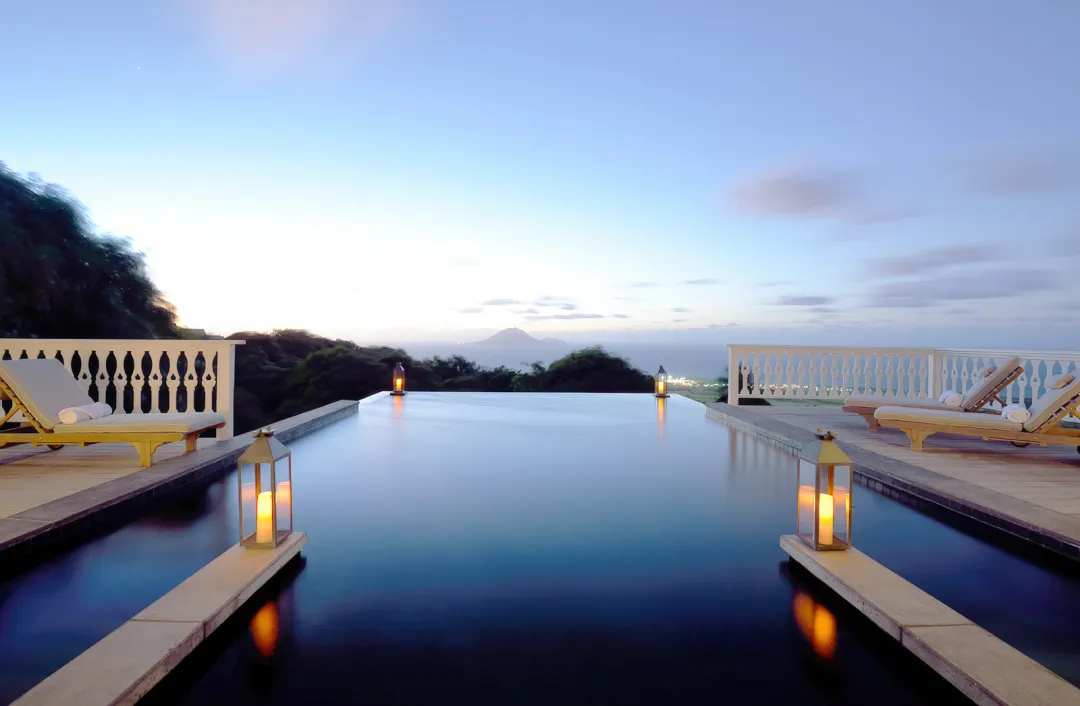Belle-Mont-Sanctuary-Resort-Infinity-Pool