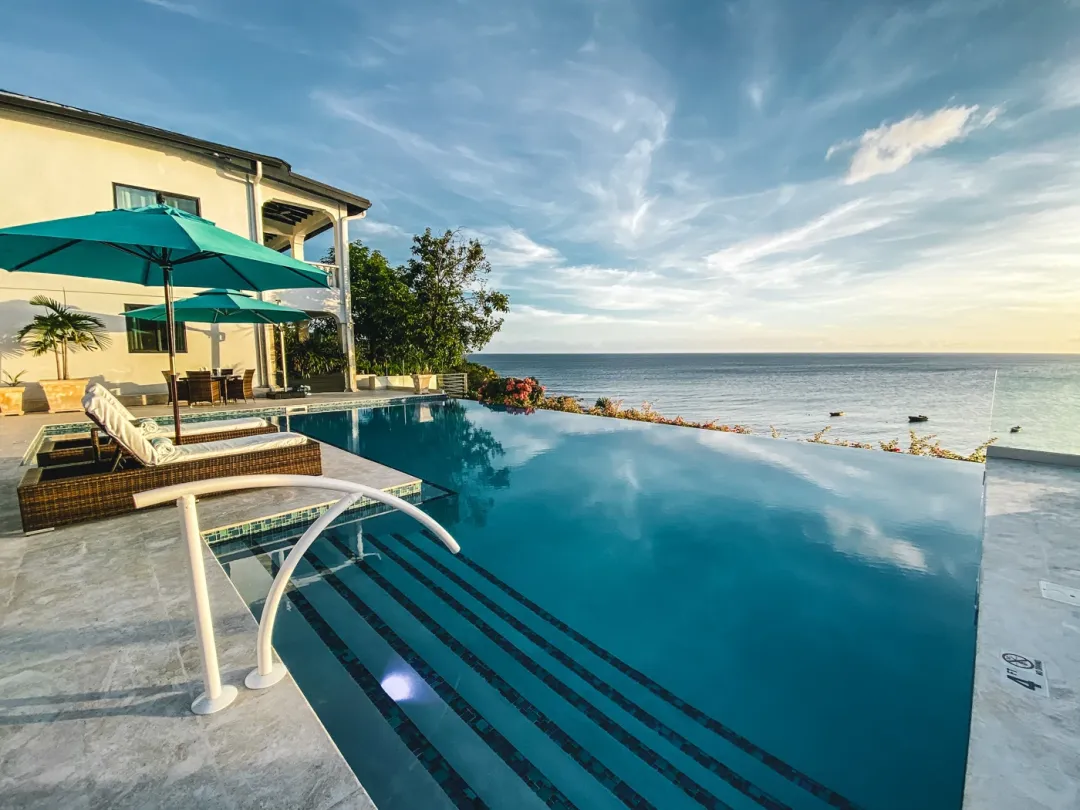 Sunset-Reef-St.-Kitts-Infinity-Pool