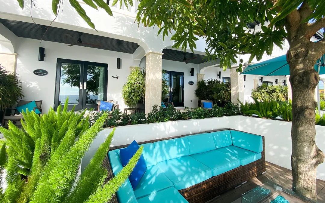 Sunset-Reef-Courtyard
