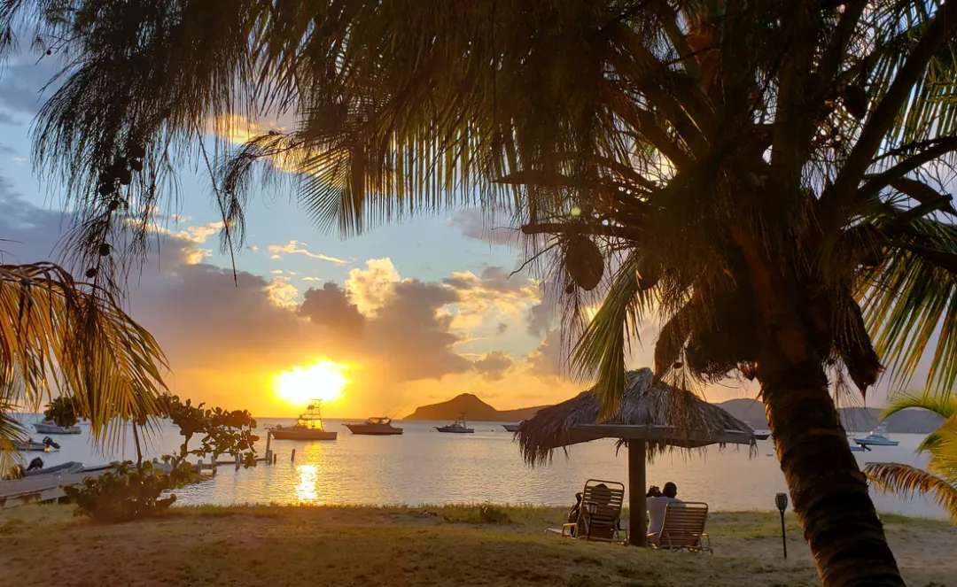 Oualie Beach Resort - Sunset
