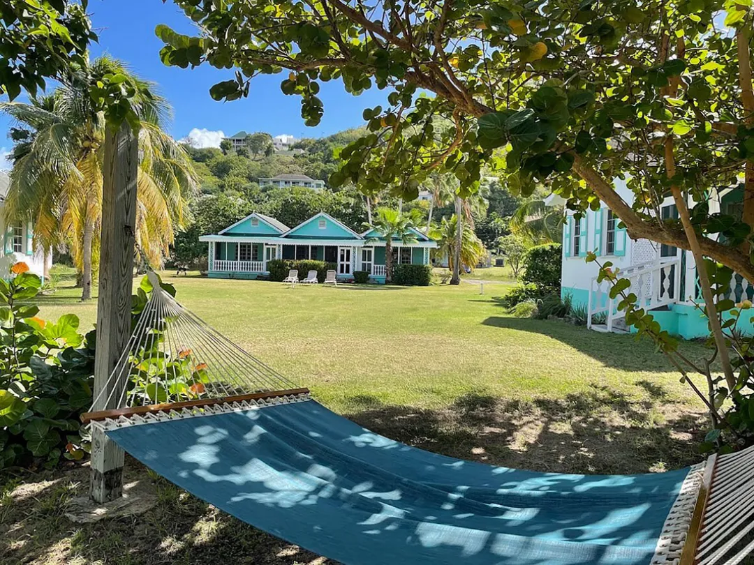 Oualie Beach Resort - Hammock