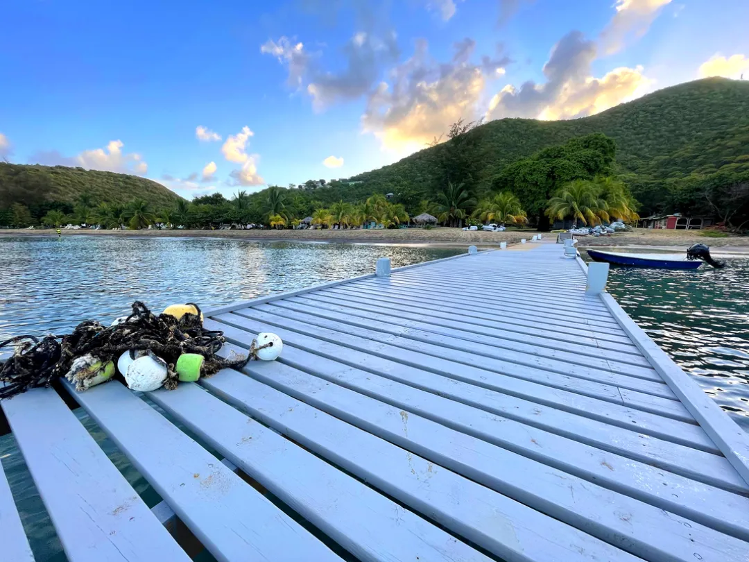 Oualie Beach Resort - Pathway